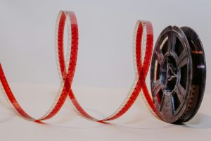 Destaques da Semana: Comédia Nacional Domina as Salas e Globo de Ouro 2026 Consagra Animação e Terror